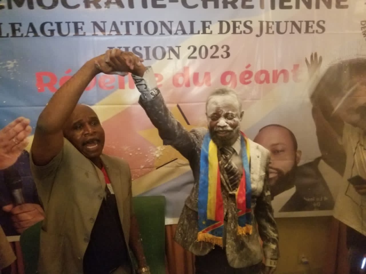 EXCLUSIF MiRoger NSEKA tourne le dos à Eugène DIOMI NDONGALA. LA